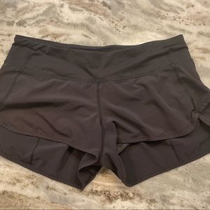 Lululemon Size 6 Shorts